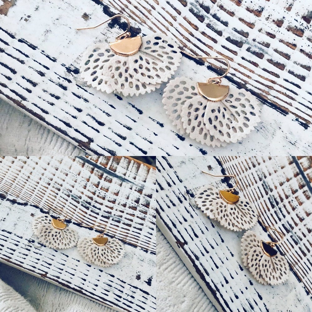 Cream/Beige Eyelet Fan Bohemian Gold Earrings NWT